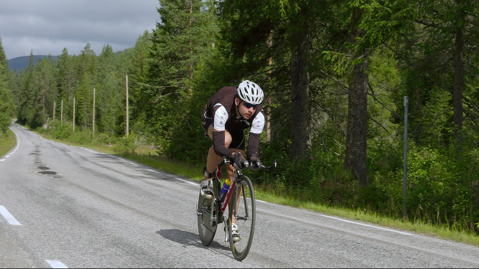 南非女子水球进攻多点开花，南非女子游泳运动员