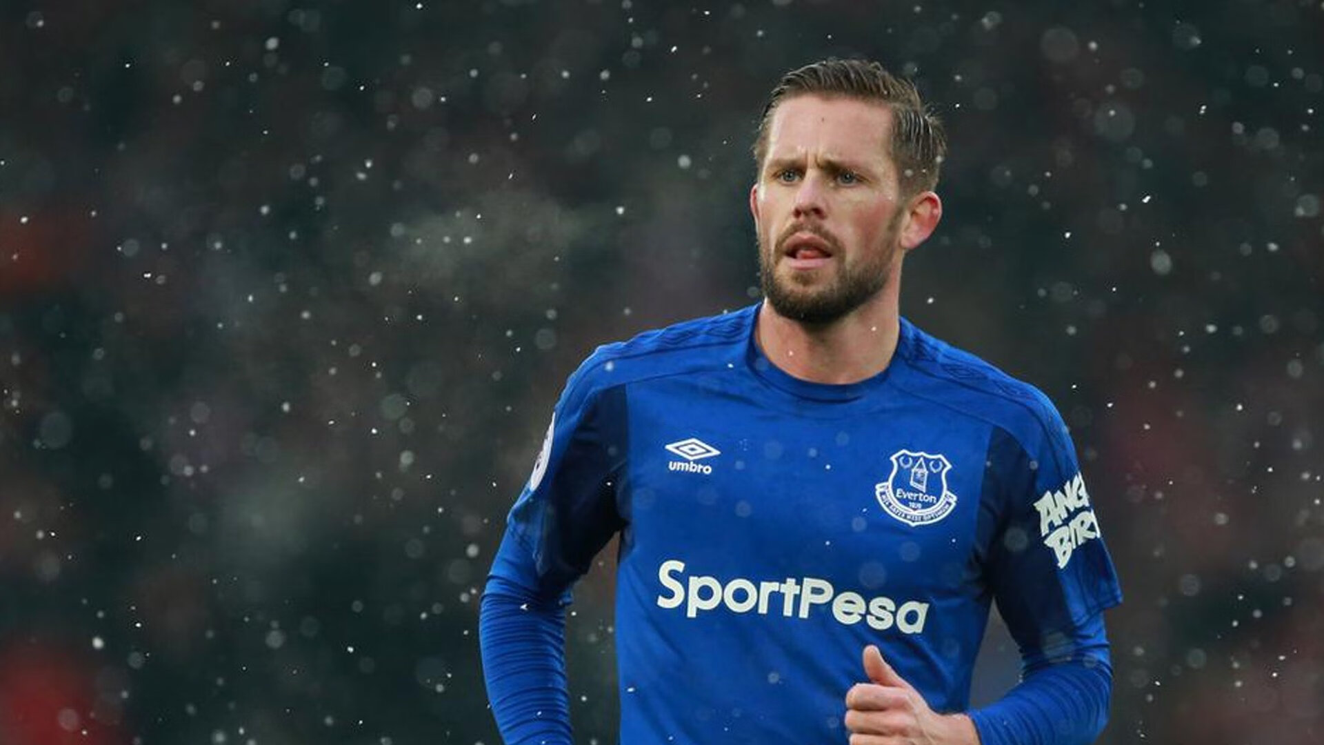 爵士队年轻球员表现抢眼，期待未来辉煌，爵士队主力球员